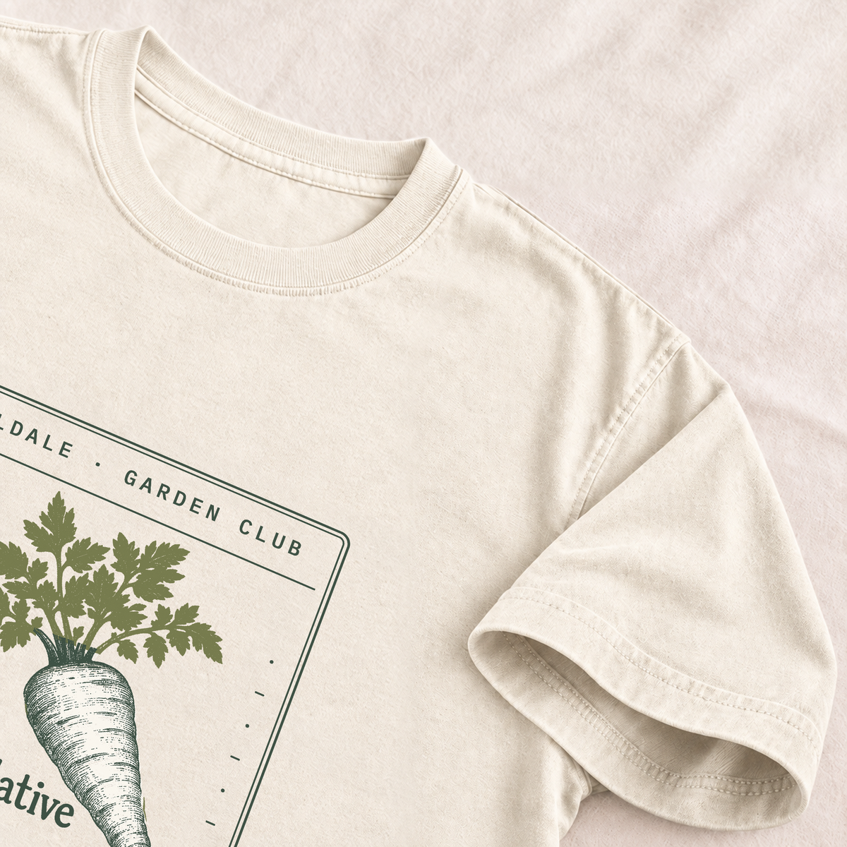 The Contemplative Parsnip tee in Ivory, detail