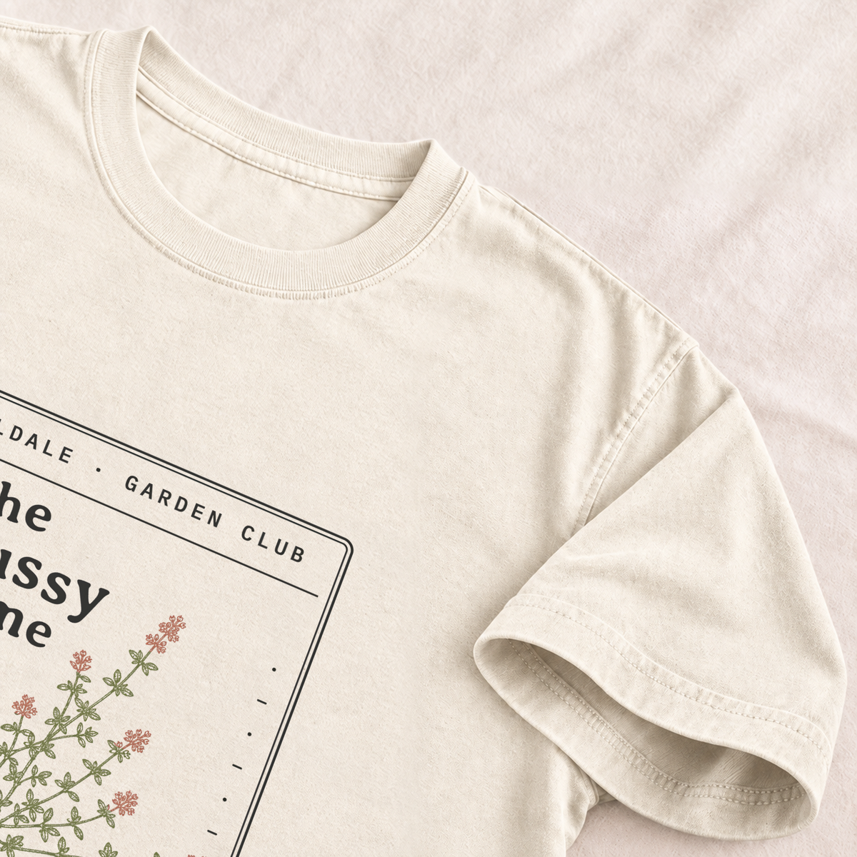 The Unfussy Thyme tee in Ivory, detail