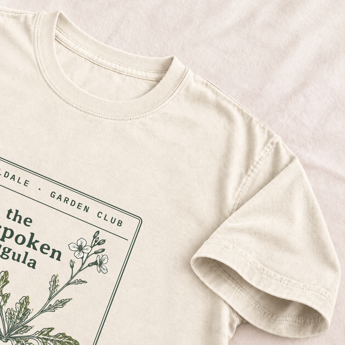 The Outspoken Arugula tee in Ivory, detail
